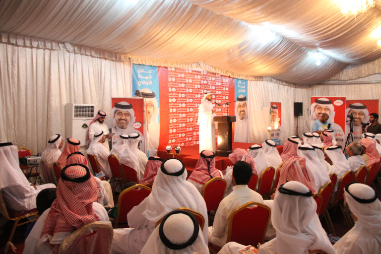 عادل الذوادي يفتتح مقر الانتخابي بحضور حاشد من أهالي الدائرة