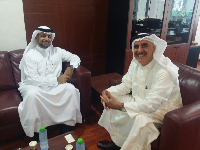 «العمادي» يبحث مع مدير عام بنك الإسكان عددا من المشروعات الخدمية والإسكانية لمدينة حمد