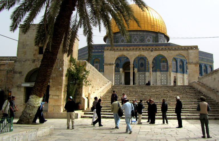 جمعيات تندد بالاعتداءات الصهيونية على المسجد الأقصى من محاولات تقسيم